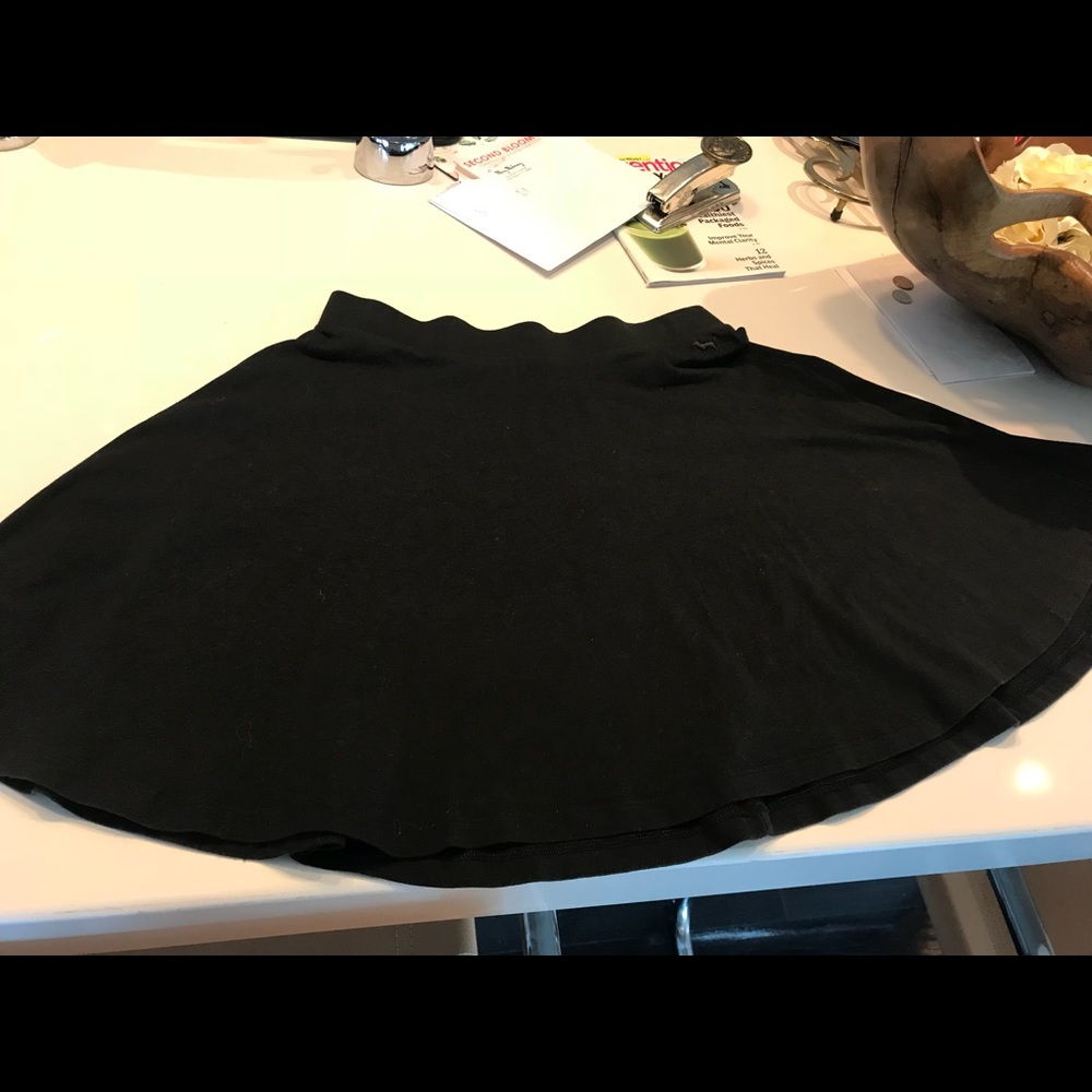 Victoria’s Secret Pink -Black  Circle Mini skirt S